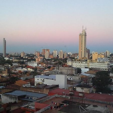 Estudio En El Centro De Asunción Eksteriør bilde