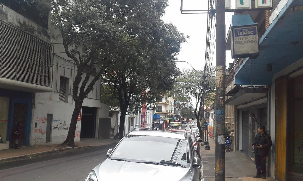 Estudio En El Centro De Asunción Eksteriør bilde